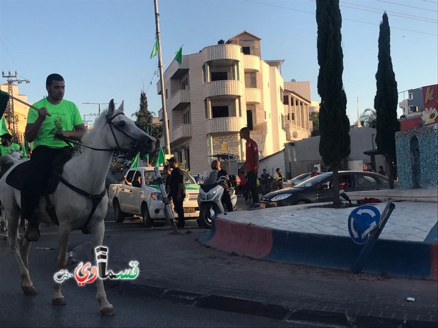 فيديو : الخياله القسماوية تجوب شوارع المدينة في مسيرة احتفالية بقدوم شهر رمضان المبارك 